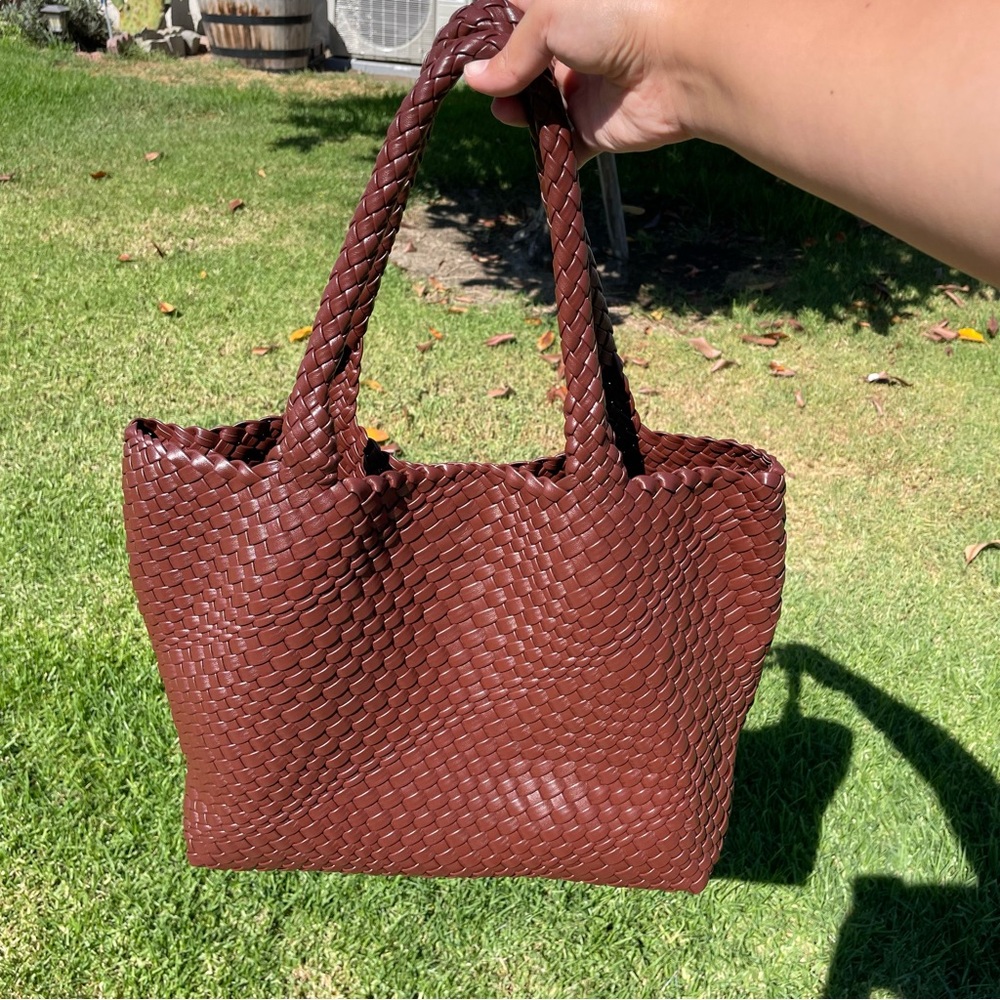 NWOT Women’s Fashion Top Handle Shoulder Soft Vegan Leather Woven Shopper Bag